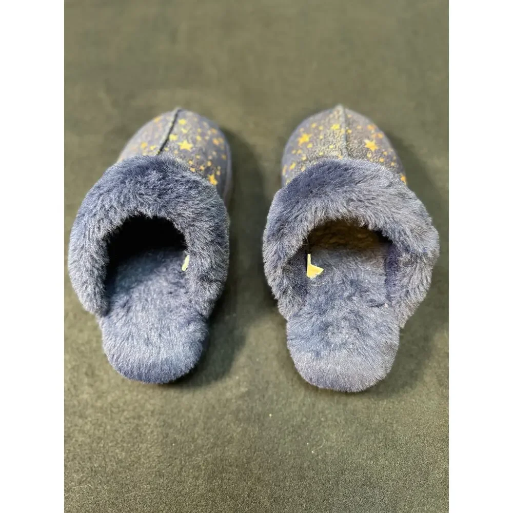Wonder Nation Girls Fuzzy Blue House Slippers, with Gold Stars, Size 13-1